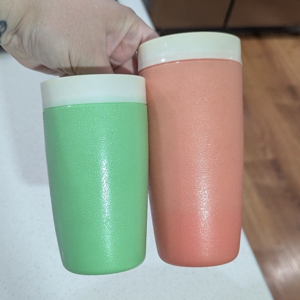 Bolero Thermo-Serv Insulated Tumblers Peach Mint Green Vintage Plastic Set of 2